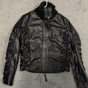 Elegant Black Leather Jacket with Ruched Sleeves